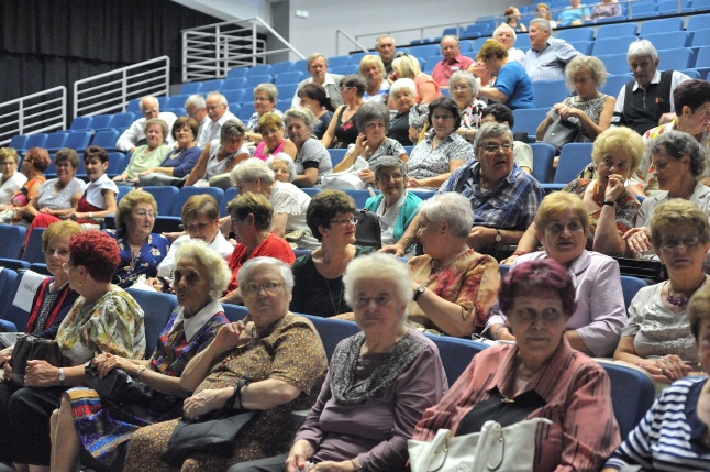 A városházi nyugdíjasokat ünnepelték - fotó Szarka Lajos