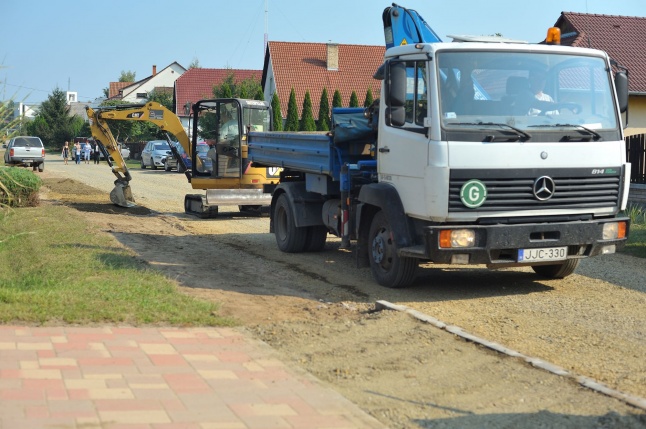 Helyszíni bejárás a Szíjgyártó utcán - fotó Szarka Lajos