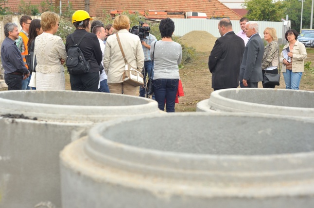 Helyszíni bejárás a Kígyó utcán - fotó Szarka Lajos