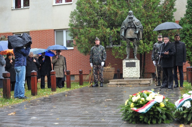 Megemlékezés a vértanúkra - fotó Szarka Lajos