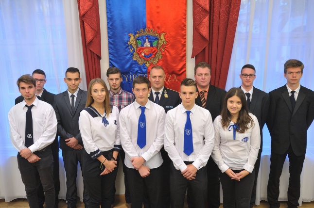 Elismerés a nyári munkáért - fotó Szarka Lajos