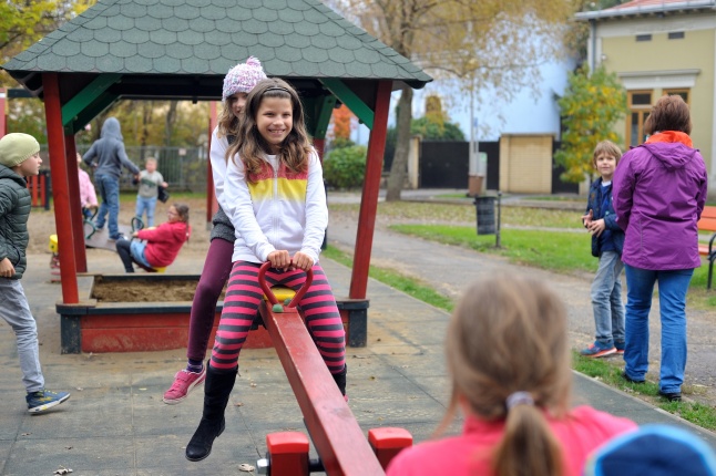 Őszi móka a Benczúr téren - fotó Szarka Lajos