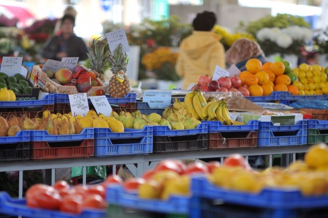 Búza téri piac ősszel - fotó Szarka Lajos