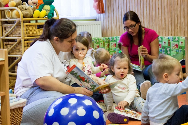 Ismerkedés a bölcsődével - fotó Szarka Lajos