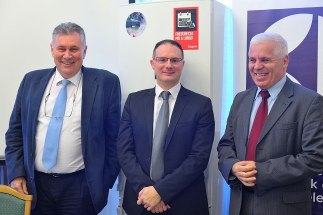 Electrolux adomány - fotó Szarka Lajos