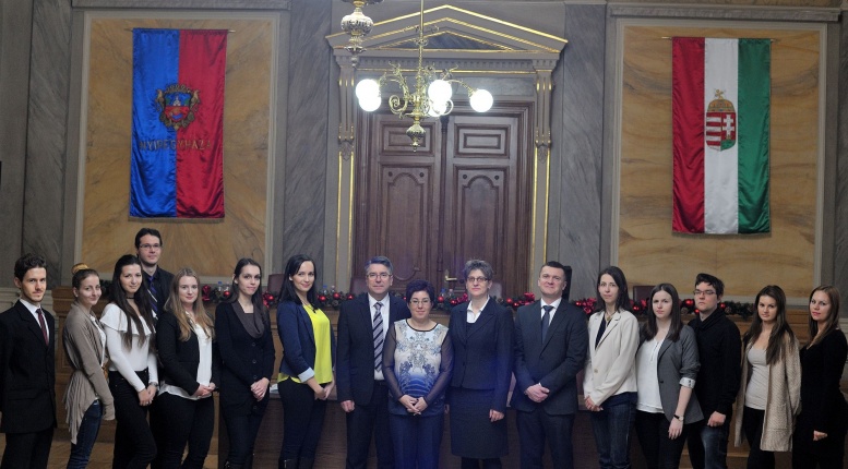 A rászoruló hallgatókért - fotó Szarka Lajos