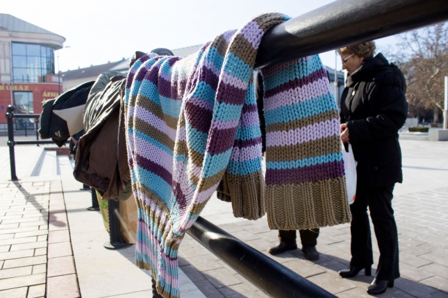 Ruhaadomány - fotó Szarka Lajos