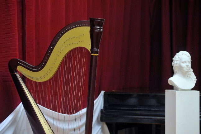 Hangverseny a művészetiben - fotó Szarka Lajos