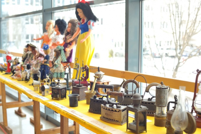 Retro kiállítás a könyvtárban - fotó Szarka Lajos