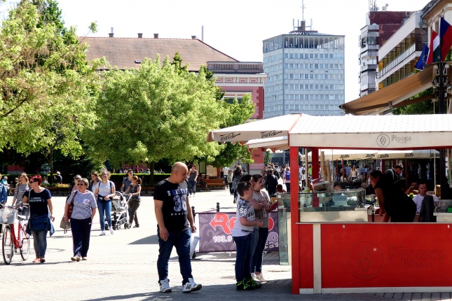 Hétfő délután a belvárosban - fotó Szarka Lajos