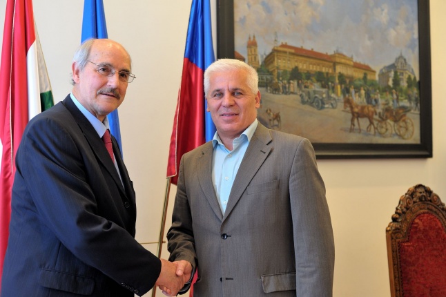 Szlovák főkonzul a Városházán - fotó Szarka Lajos