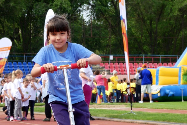 Oviverseny a stadionban - fotó Szarka Lajos