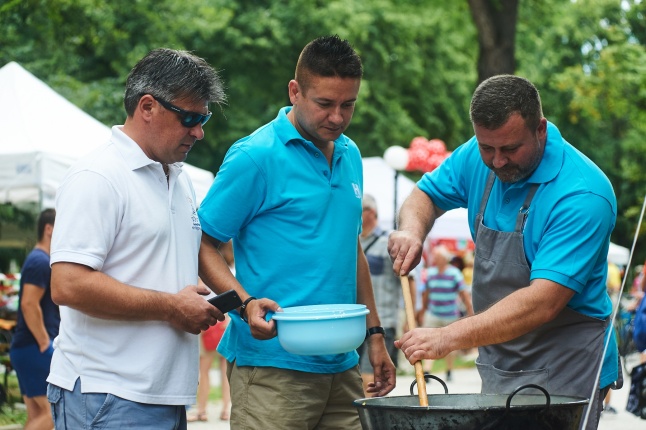 Amatőr főzőverseny Sóstón - fotó Szarka Lajos