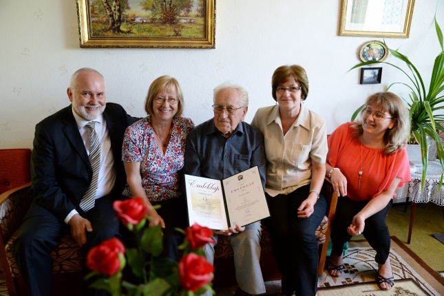 Borbély Béla 90 éves-önkormányzati köszöntés