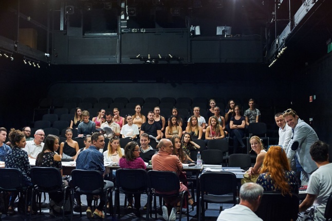 Olvasópróba-Diótörő - fotó Szarka Lajos