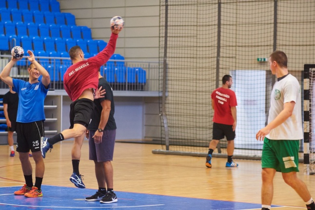 Férfi kézilabda edzés - fotó Szarka Lajos