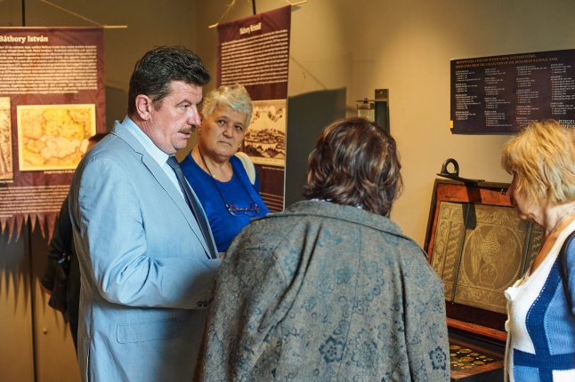 Tárlatvezetés-fejedelmi kincsek - fotó Szarka Lajos