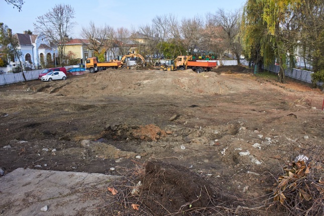 Szabadtéri színpad munkálatai - fotó Szarka Lajos