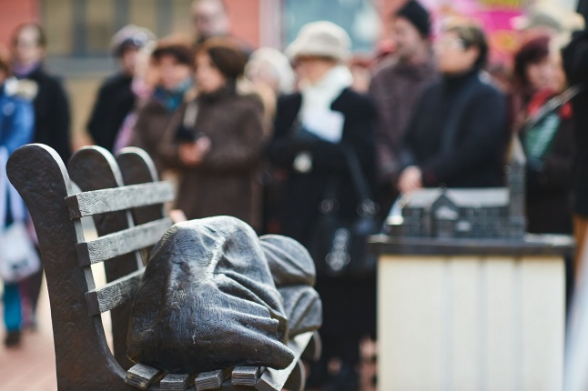 Hajléktalan Jézus szobor Nyíregyházán - fotó Szarka Lajos