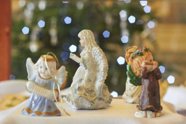 Porcelánbabák a Városházán -fotó Szarka Lajos