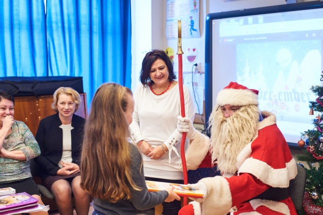 Mikulás érkezett a Mórába - fotó Szarka Lajos