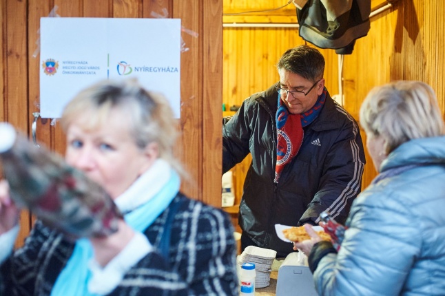 Ingyen lapcsánka 20171214 - fotó Szarka Lajos