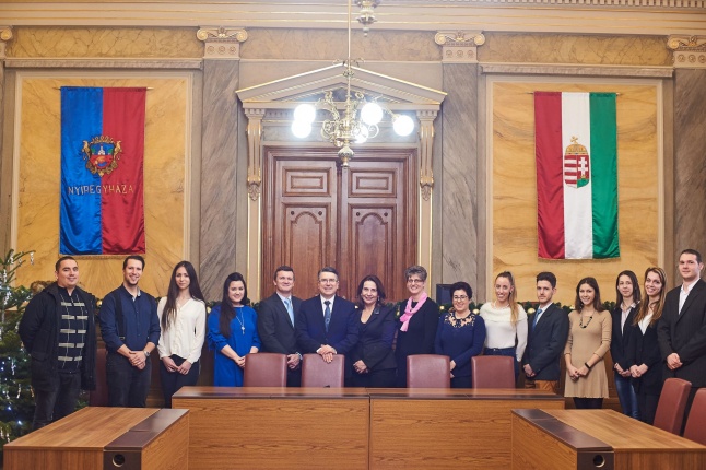 Támogatás rászoruló hallgatóknak - fotó Szarka Lajos