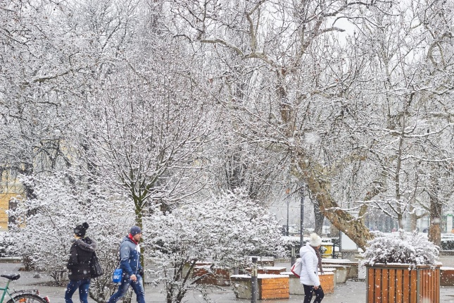 Belváros hóesésben - fotó Szarka Lajos