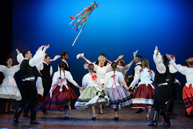 Táncfarsang 2 - fotó Trifonov Éva