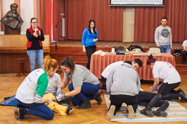 Egészségnap a Kossuth gimiben - fotó Szarka Lajos