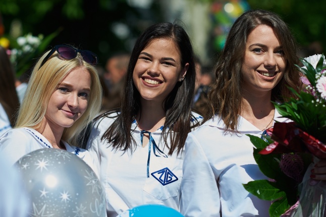 Ballagás a Zrínyi gimnáziumban - fotó Szarka Lajos