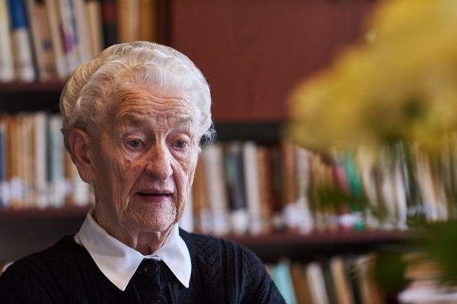 Szépkorú köszöntése-Péter Jolán - fotó Szarka Lajos