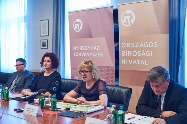 Évértékelő a Törvényszéken - fotó Szarka Lajos