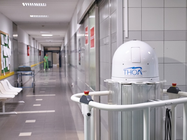 Új sterilizáló a kórházban - fotó Szarka Lajos