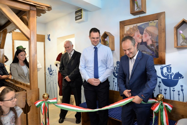 Népmese Pont nyílt Nyíregyházán - fotó Trifonov Éva