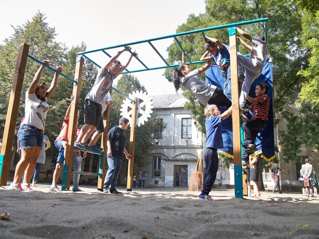 Szabadtéri játékok a Bárcziban - fotó Szarka Lajos
