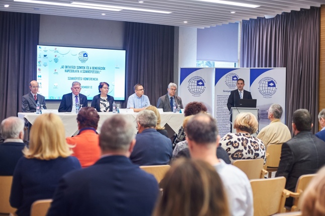 Szakképzési konferencia a Pangeában - fotó Szarka Lajos