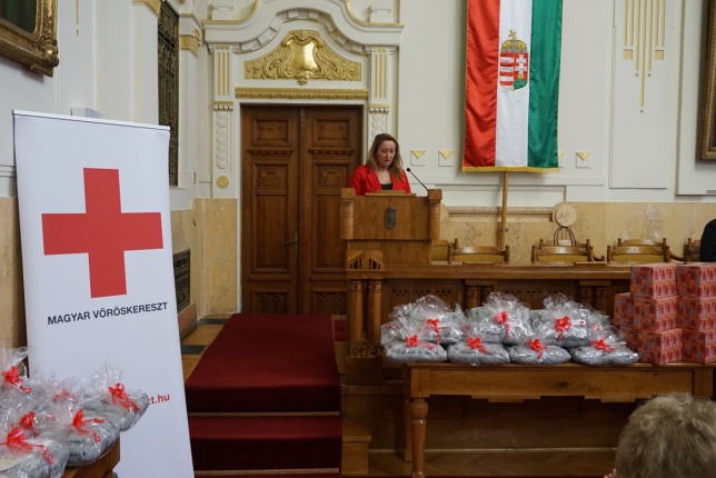 Véradó ünnepség a Megyeházán