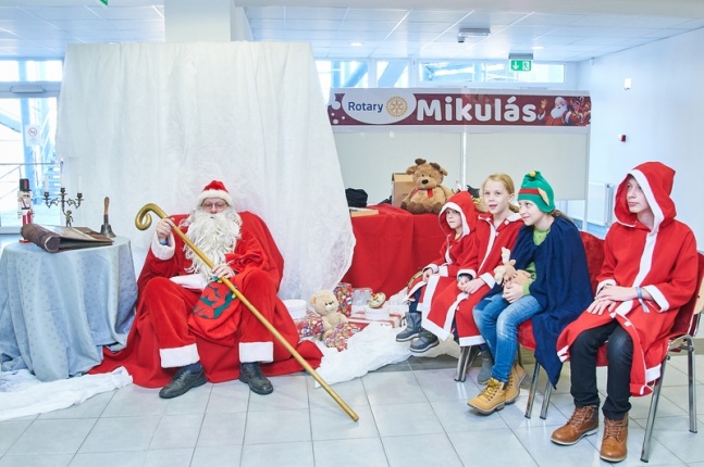 Rotary Mikulás a kulturális központban
