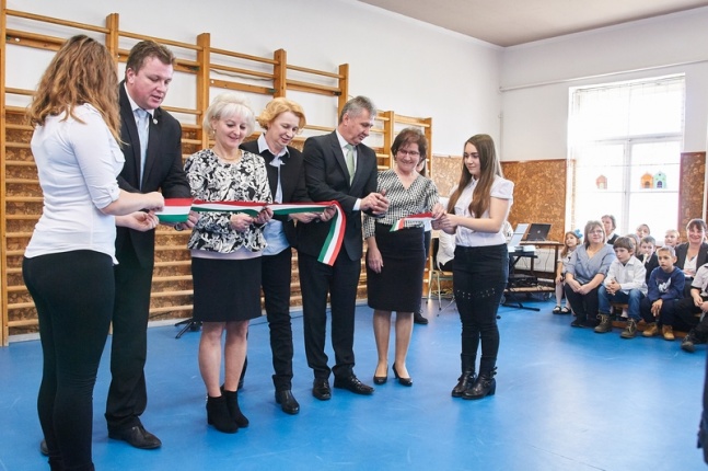 Tornaszoba átadás a rozsréti általános iskolában