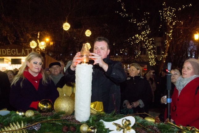 II Adventi gyertyagyújtás