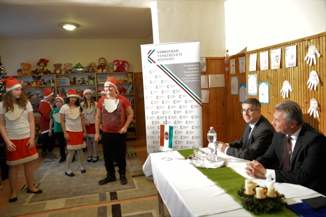 Felújított kollégium Nyírszőlősőn - fotó Trifonov Éva