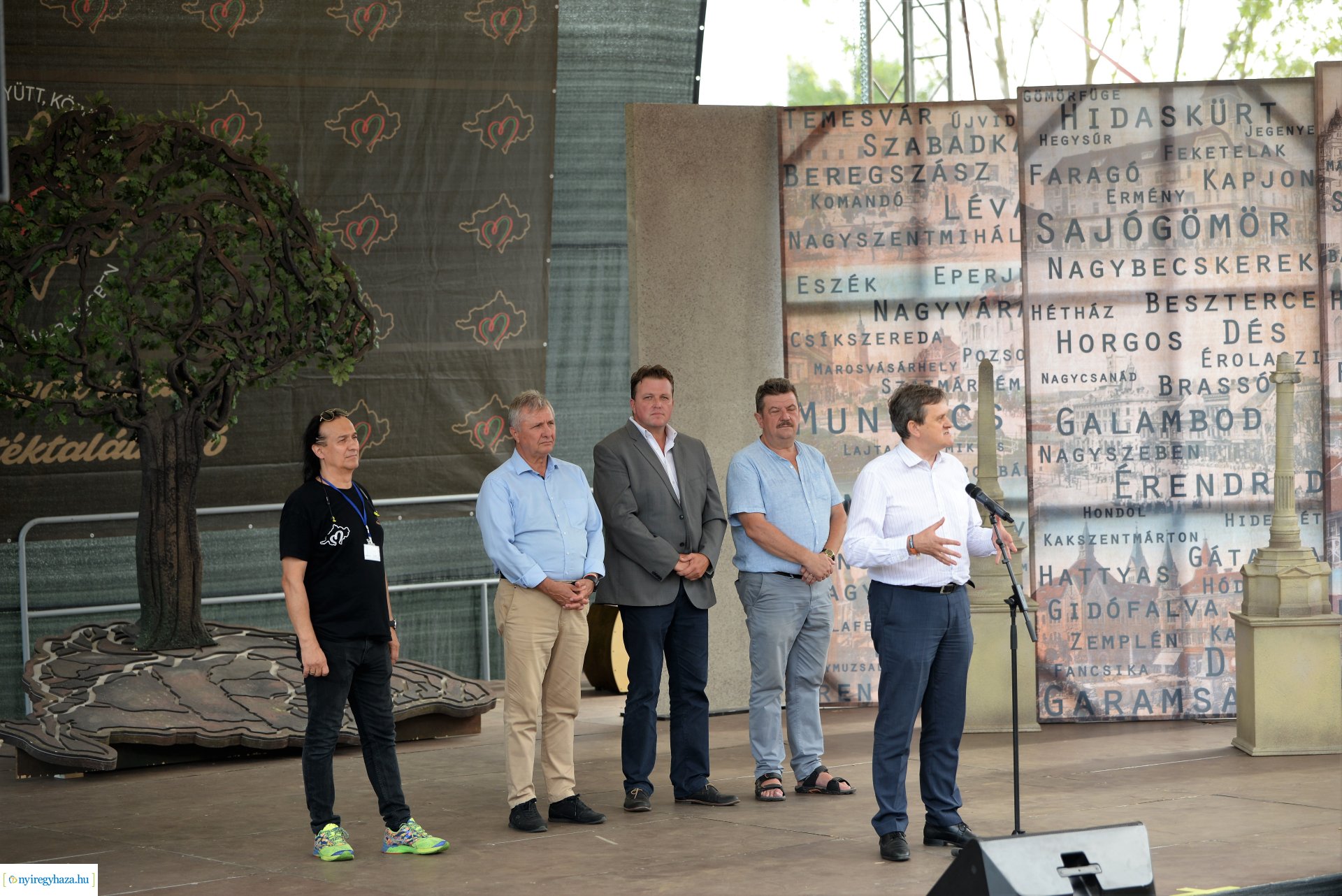 " Itthon vagyunk" vármegyei identitás feszt