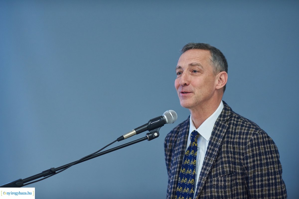 100 éves a Központi Laboratórium