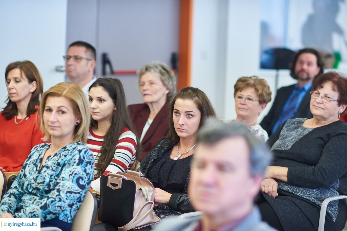 100 éves a Központi Laboratórium