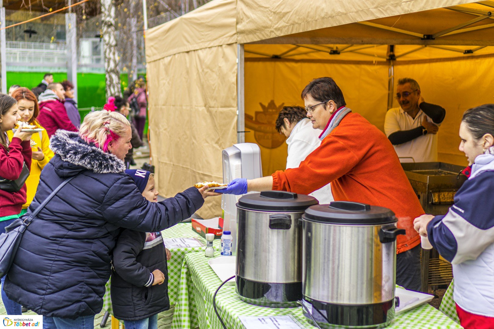 100 forintos nap a Nyíregyházi Állatparkban