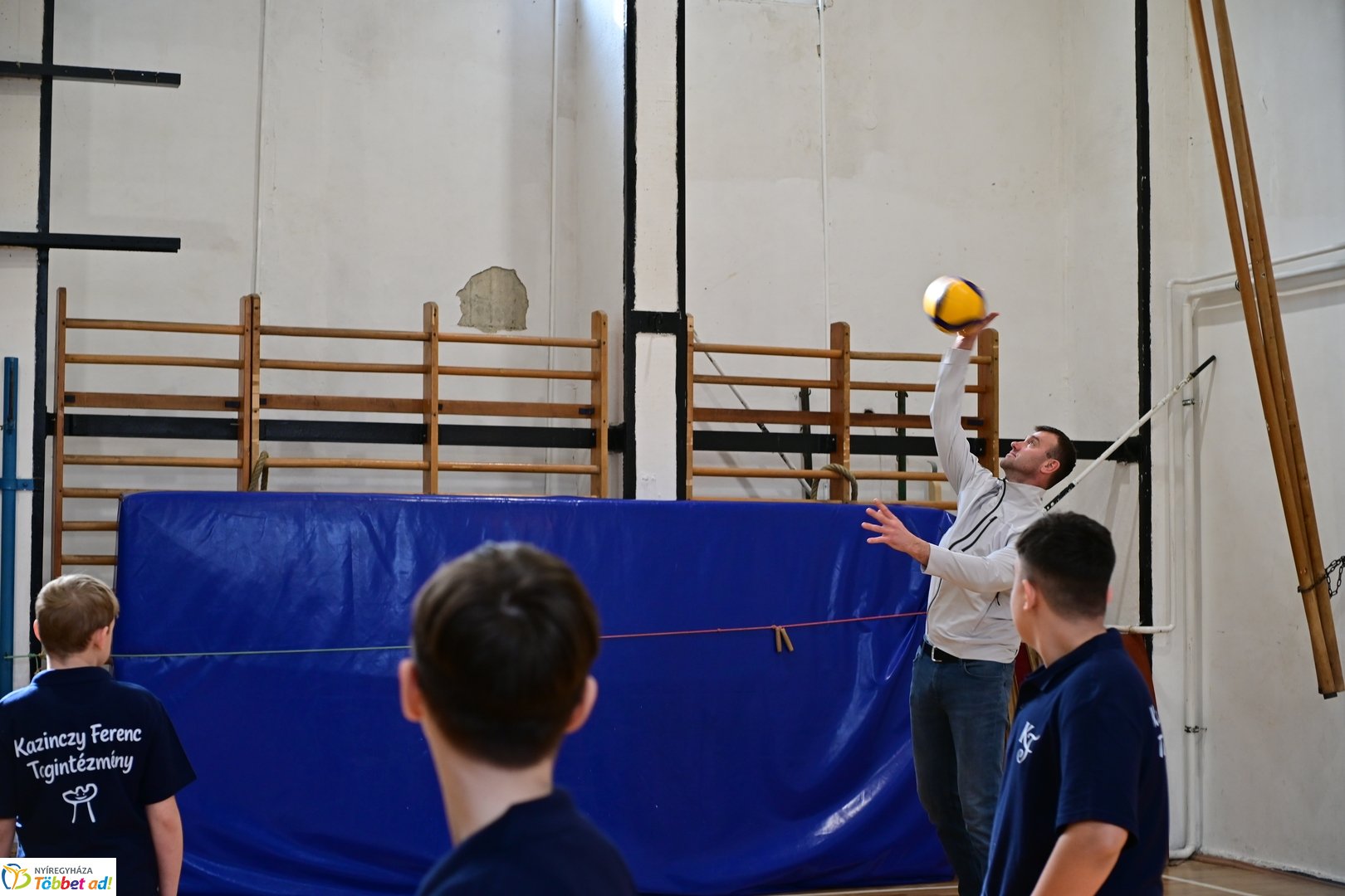 12 órás röpi a Kazinczy Ferenc iskolában 2026 februárjában