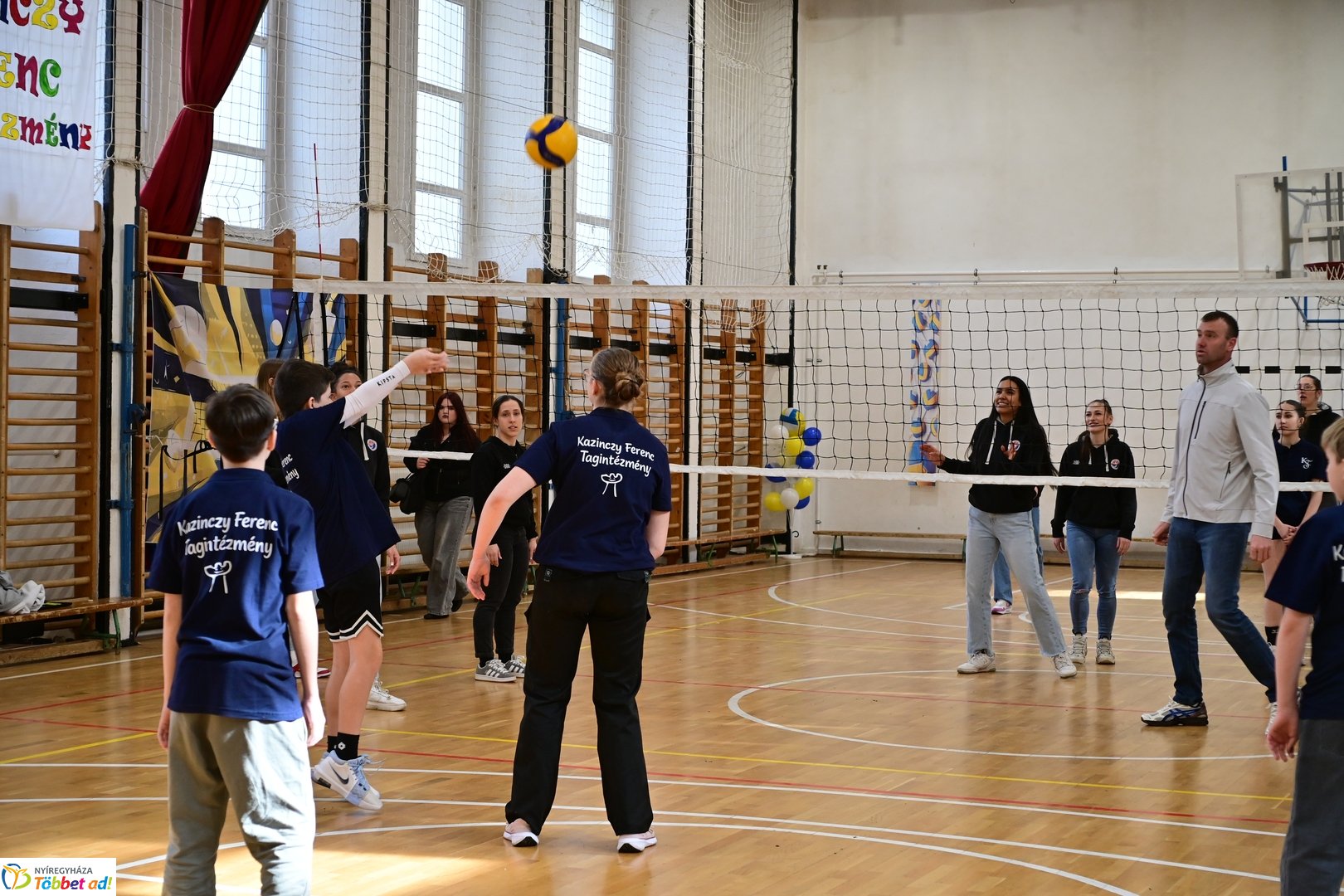 12 órás röpi a Kazinczy Ferenc iskolában 2026 februárjában