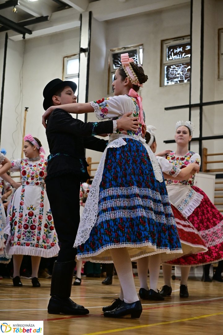 12 órás röpi a Kazinczy Ferenc iskolában 2026 februárjában