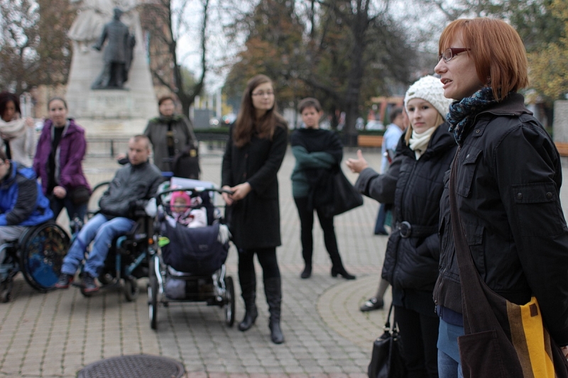 Baba- és emberbarát középületekért
